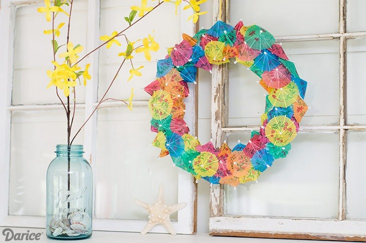 DIY Umbrella Wreath