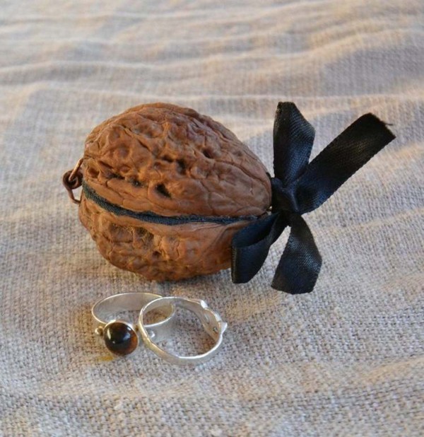 DIY Walnut Jewelry Box