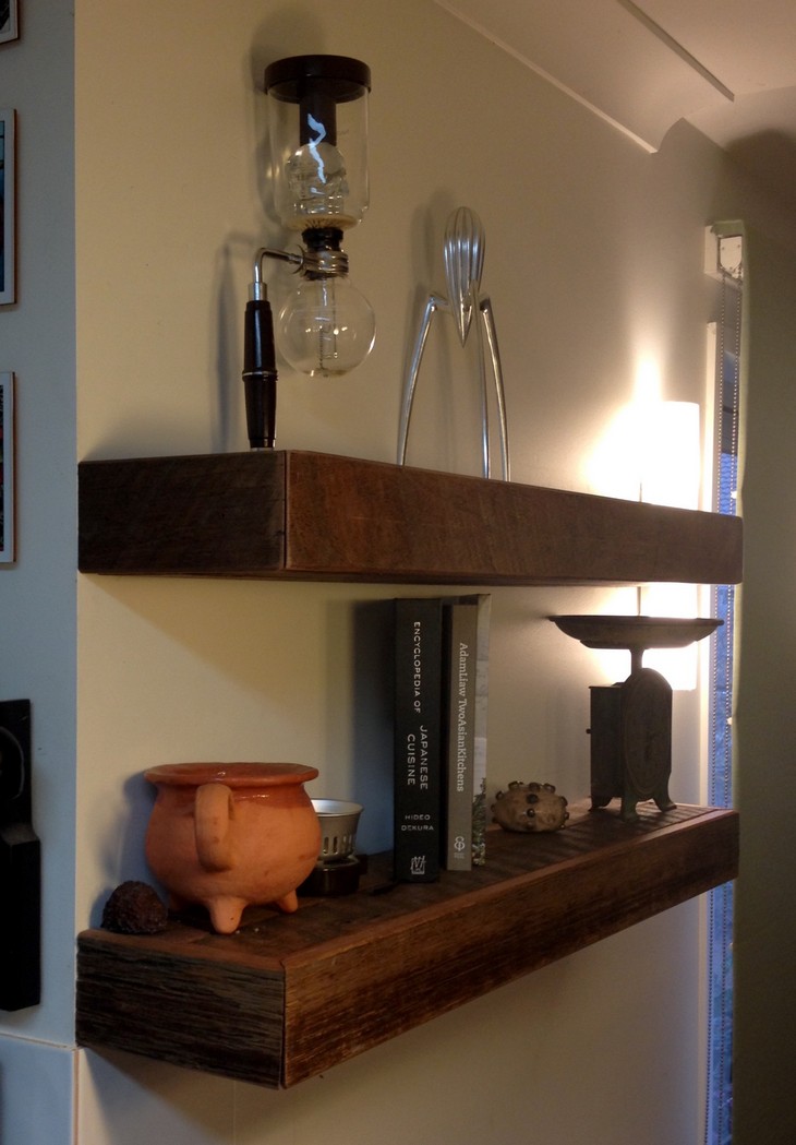 Low-Budget Kitchen Shelves