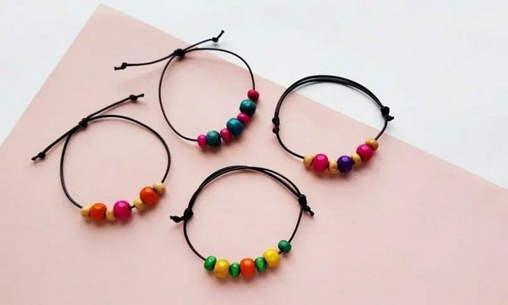 How To Make Beaded Bracelets With Adjustable Cord