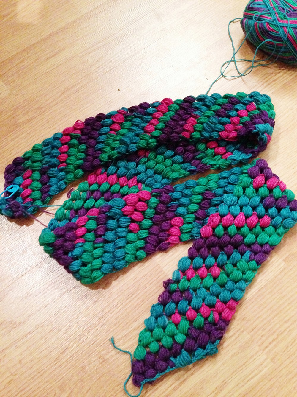 Diagonal Puff Stitch Scarf