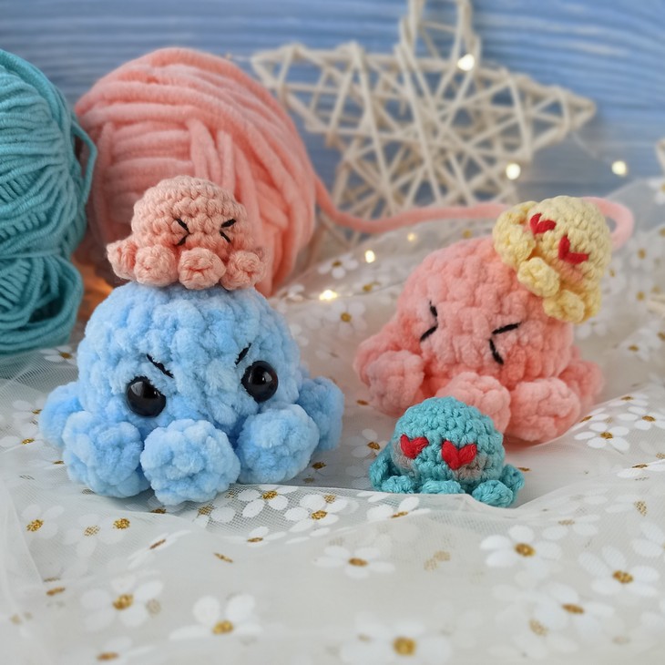 Octopus Amigurumi Keychain