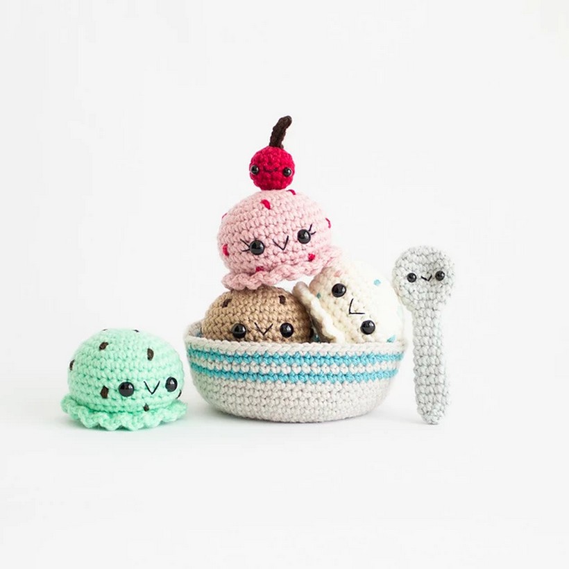 Crochet Amigurumi Ice Cream Sundae Pattern 