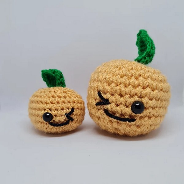 Crochet Cheeky Peach Pattern