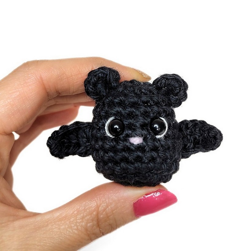 Crochet Cute Bat Amigurumi Pattern