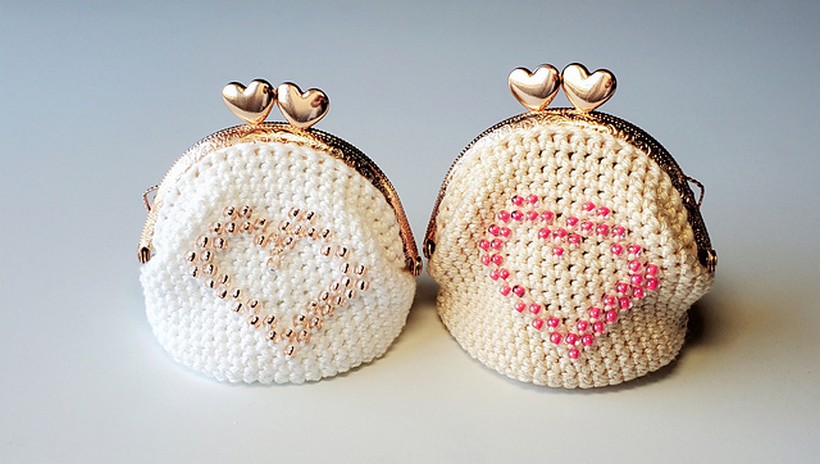 Crochet Heart Coin Purse Pattern