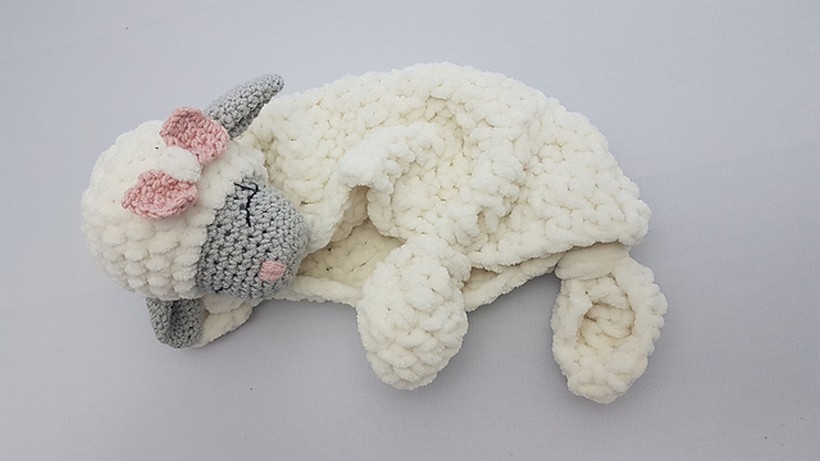 Crochet Lamb Lovey Pattern 