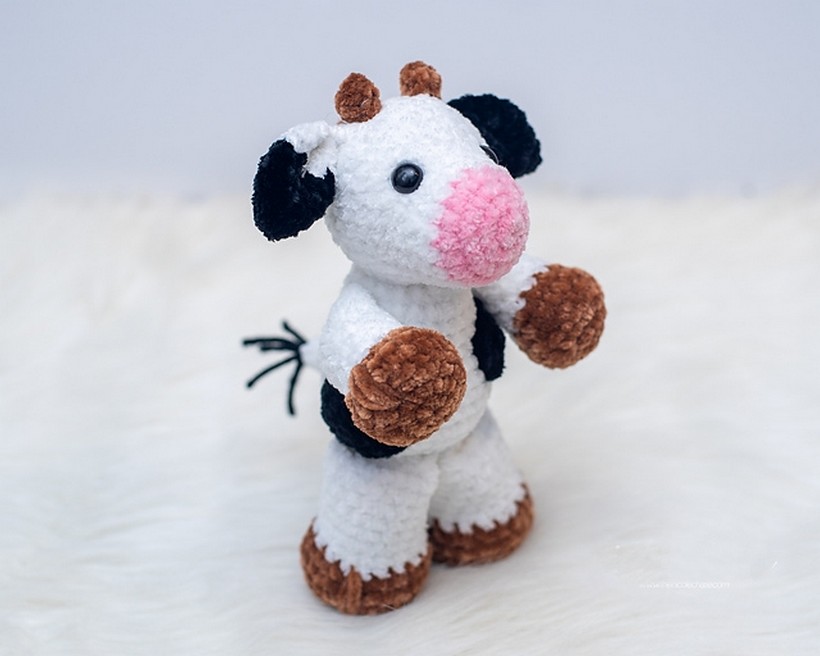 Crochet Memphis The Moo-cow Pattern