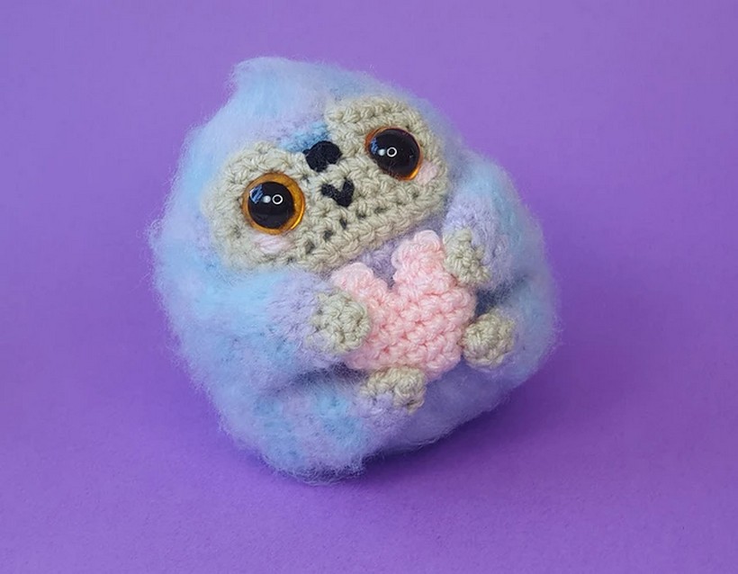 easy to make amigurumi With Love Heart Pattern