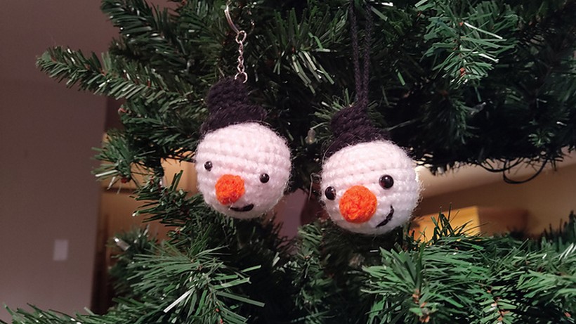 Crochet Snowman Ornament Or Keychain Pattern