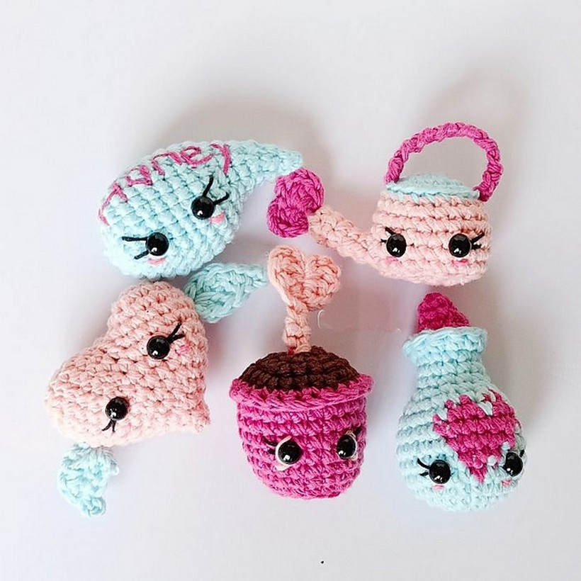 Crochet Tiny Valentine Amigurumi Pattern