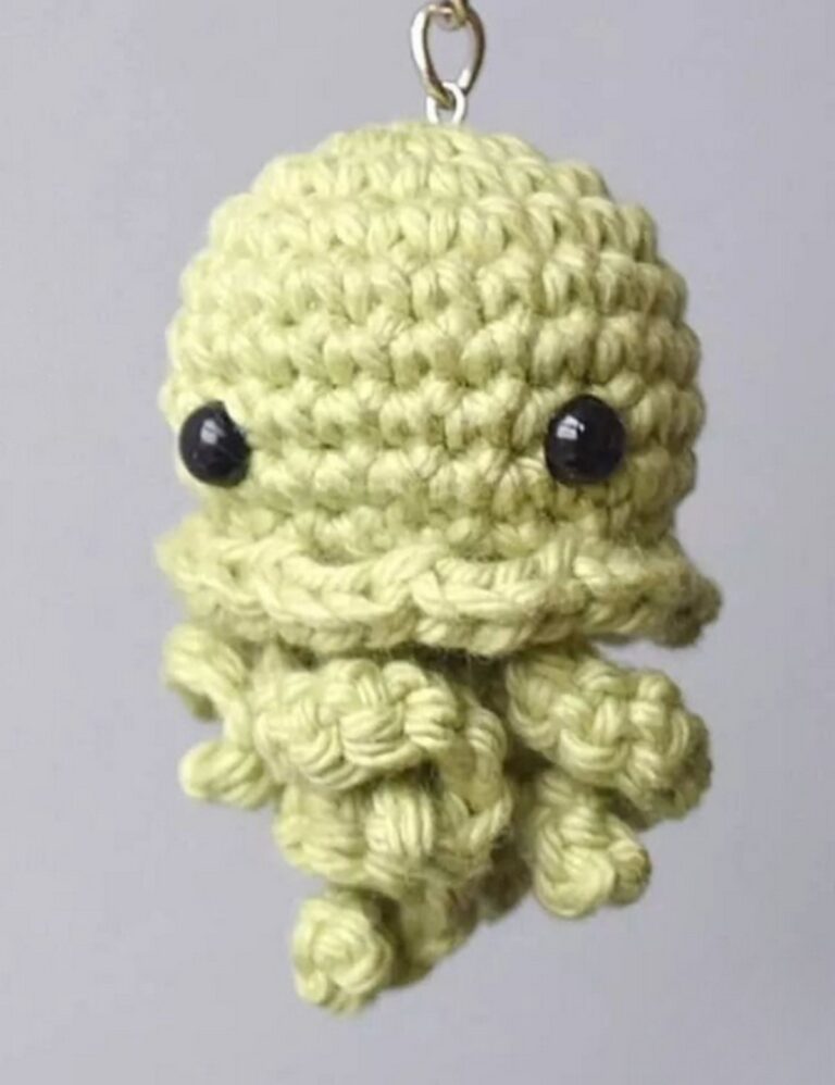 Crochet Jellyfish Keychain Pattern (4)