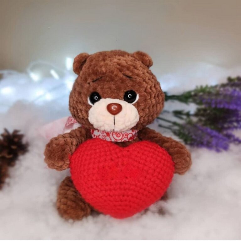 Crochet Bear With Heart Pattern