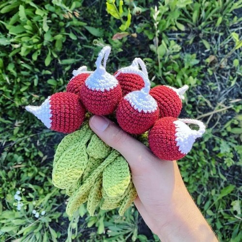 Crochet Radish Amigurumi Pattern Free