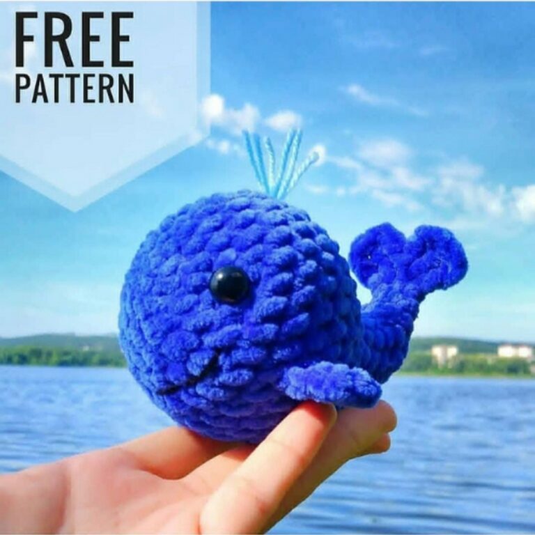 Super Blue Crochet Smiling Whale Amigurumi Pattern