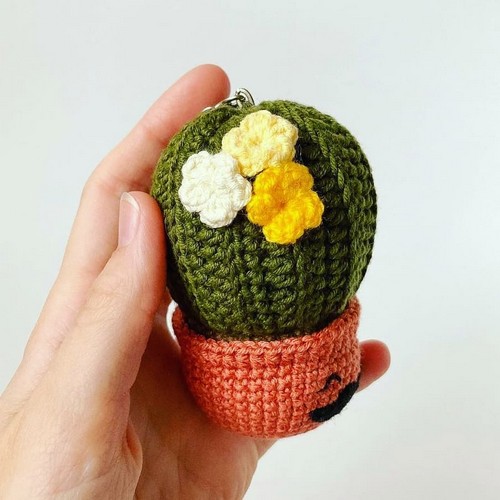 Free Crochet Cactus Keychain Amigurumi Pattern