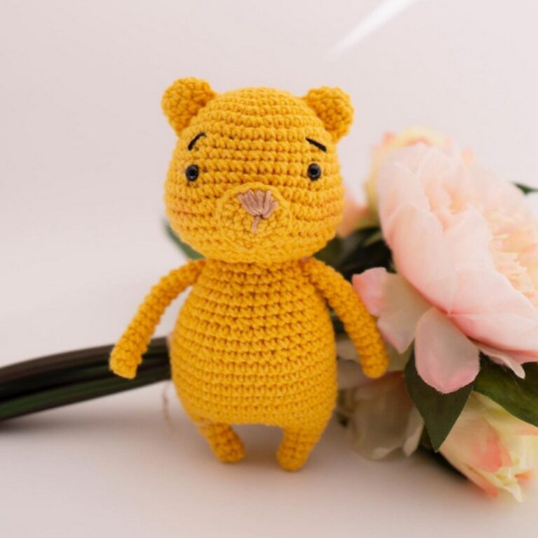 Crochet Pig Amigurumi Pattern For A Petting Zoo Set