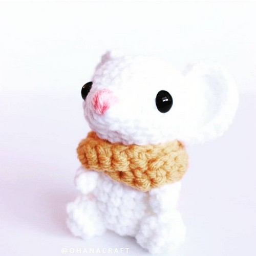 Crochet New Year Mouse Amigurumi Pattern Free