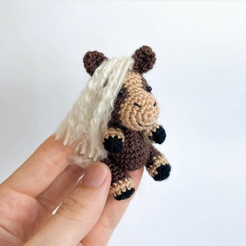 Free Crochet Horse Amigurumi Pattern