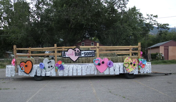 Build a Pioneer Day Parade Float