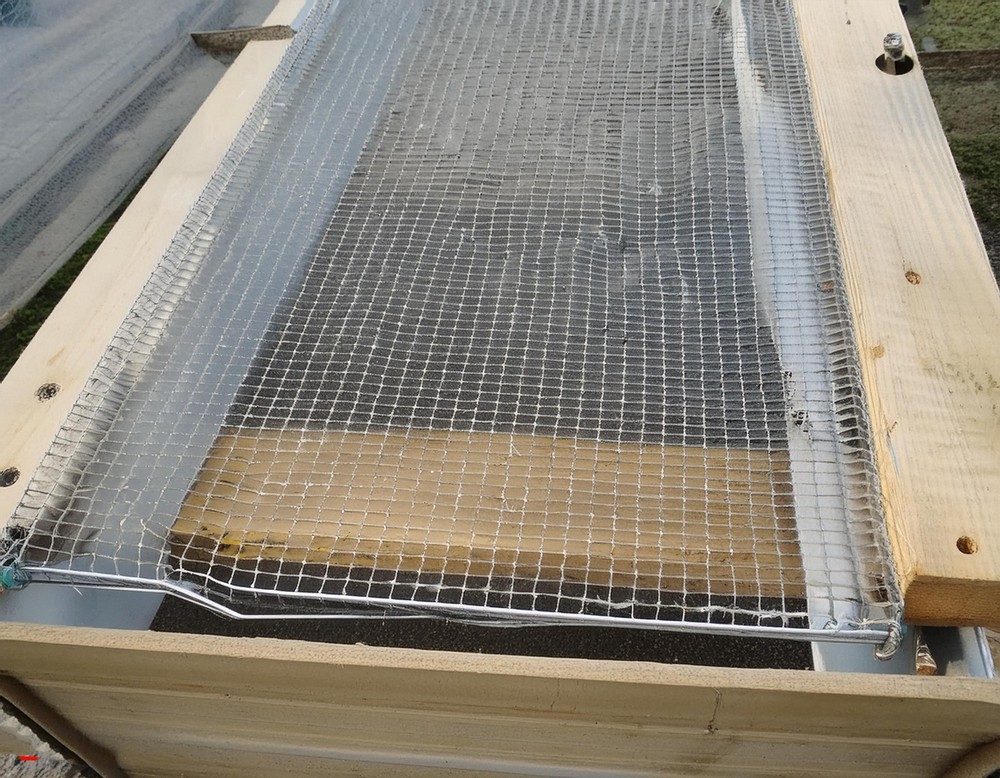 DIY Greenhouse Growing Bench 3