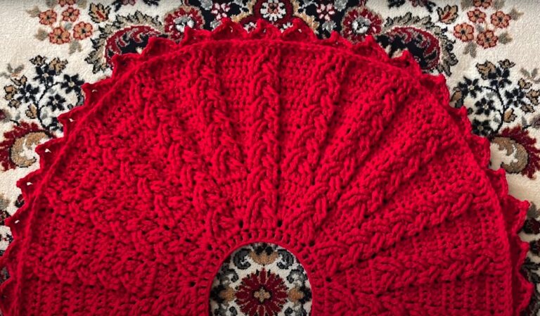 Crochet Braided Christmas Tree Skirt (2)