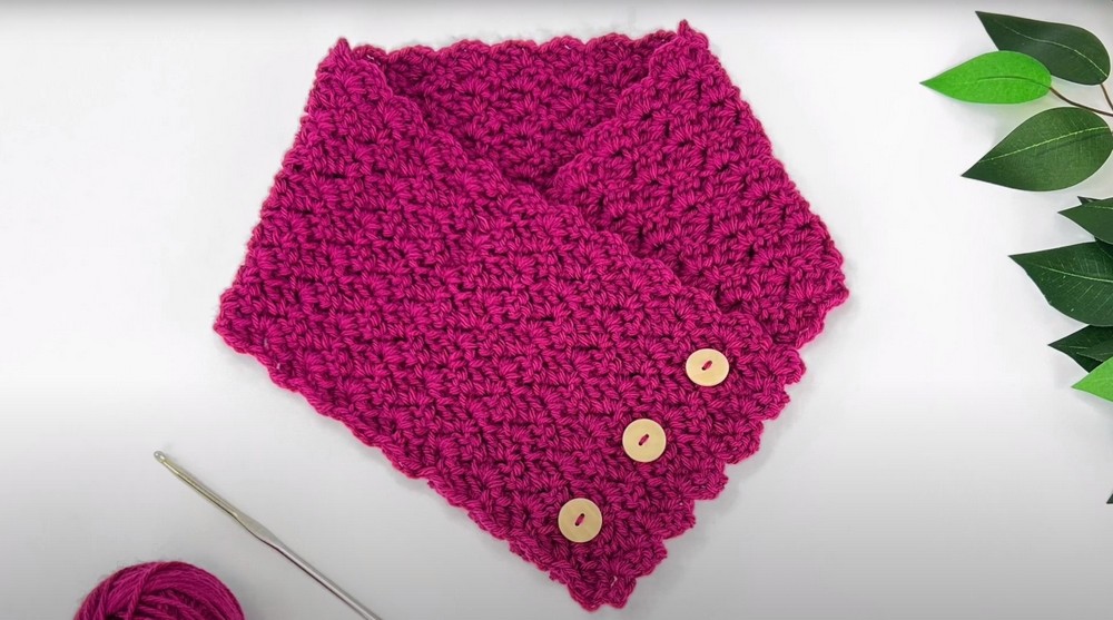 Crochet Cute Cowl Scarf Pattern (2)