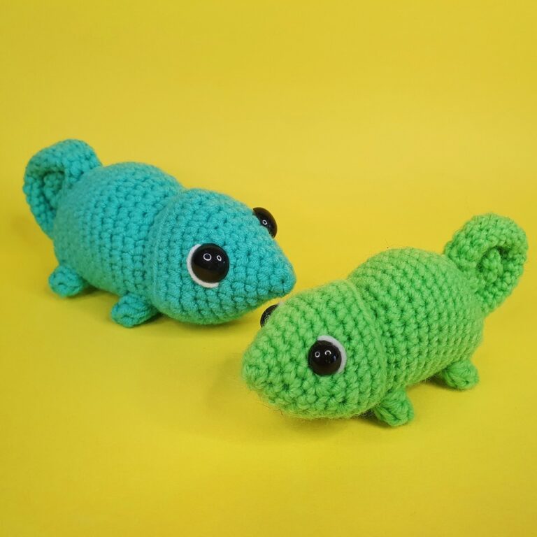 Crochet Chameleon Patterns In Different Beautiful Colors