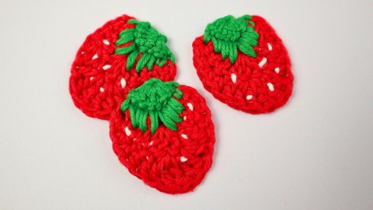 6 Crochet Applique Patterns To Embellish Your Creations