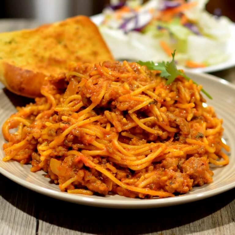 One-Pot Spaghetti With Meat Sauce