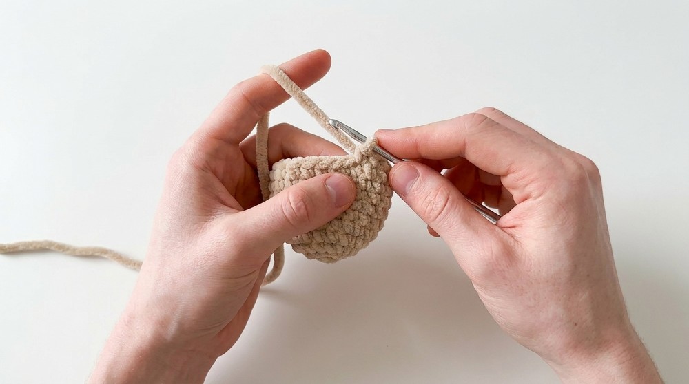 Cute Crochet Easter Bunny Amigurumi Pattern
