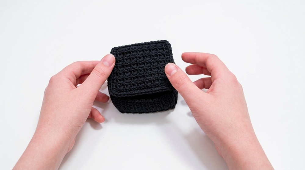 Easy Crochet Coin Purse For Beginners