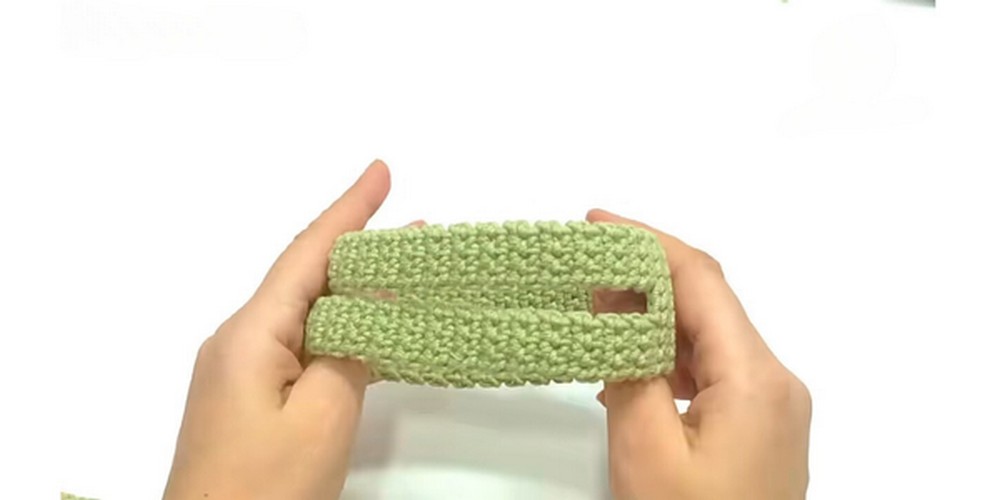 Easy Crochet Coin Purse For Beginners step 5
