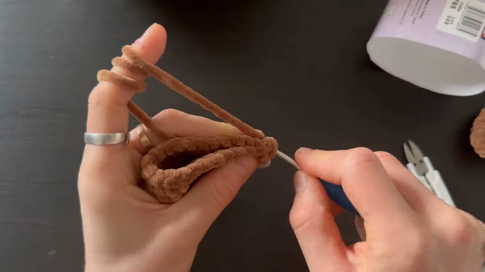 crochet teddy bear step 2