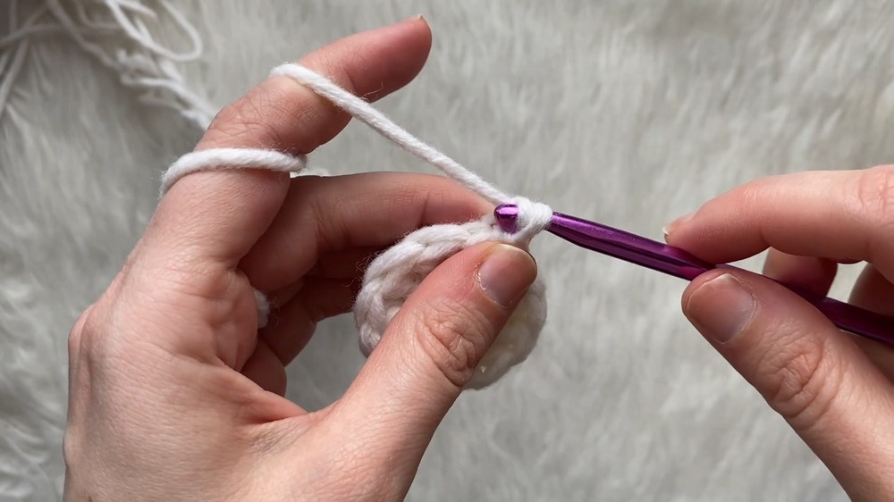 Crochet Bunny Coaster For Easter step 2