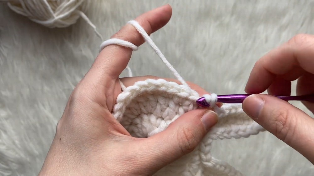Crochet Bunny Coaster For Easter step 5