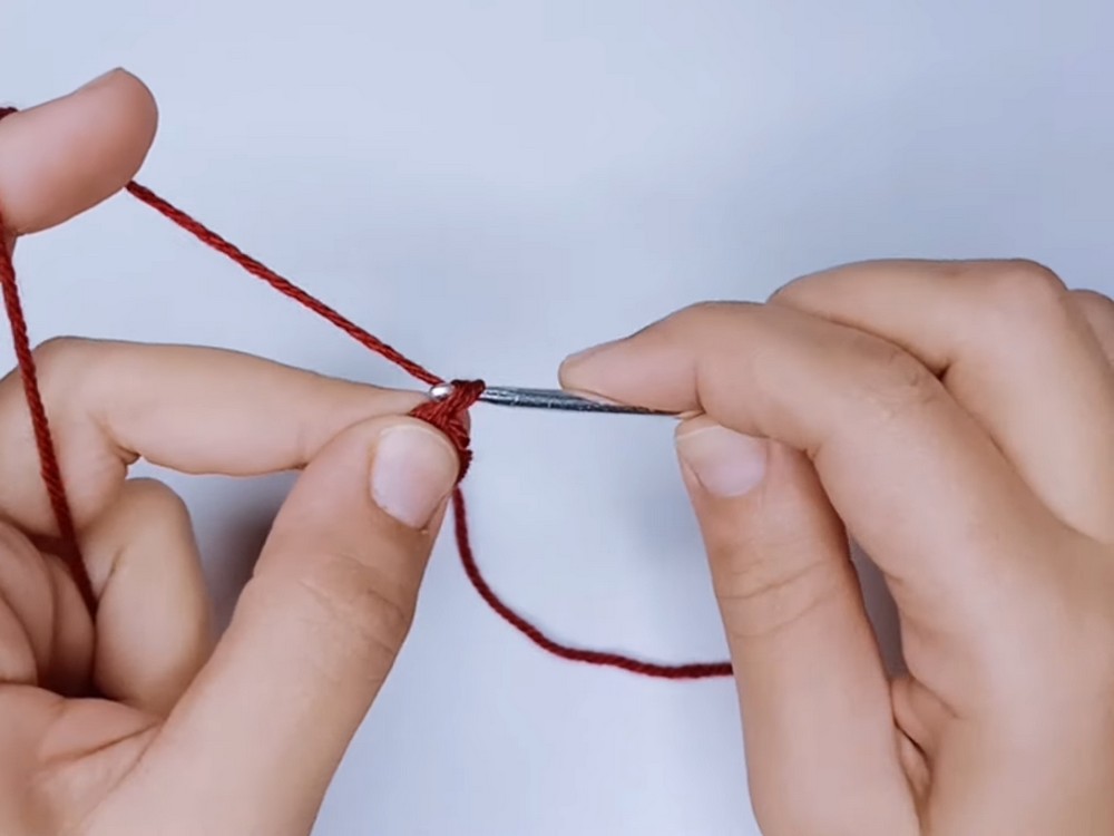 Crochet Cherry Amigurumi step 1