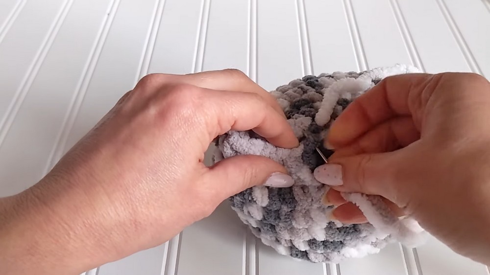 Crochet Chicken Amigurumi step 2
