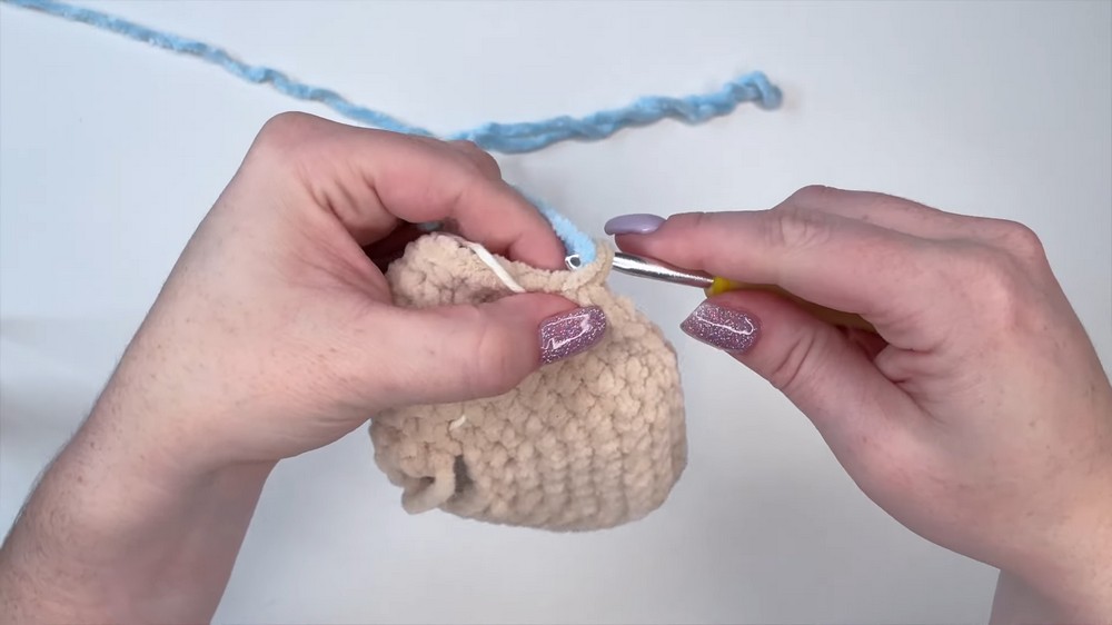 Crochet Donut Amigurumi step 3