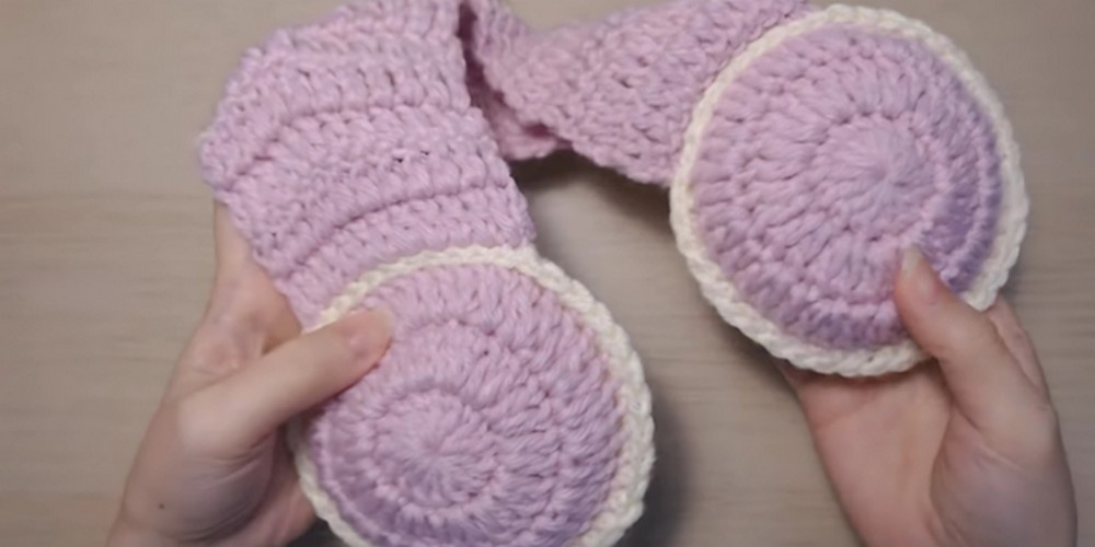 Crochet Earmuffs step 6