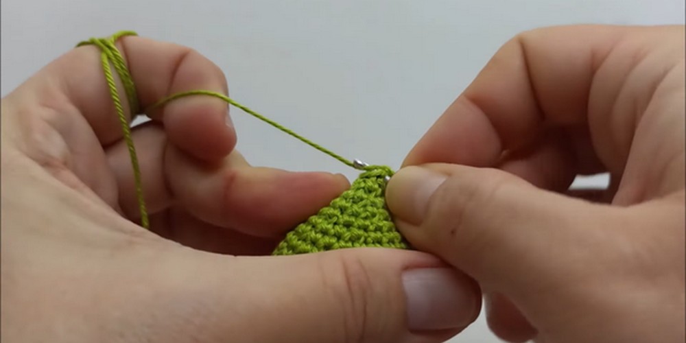 Crochet Easter Bunny Egg step 4