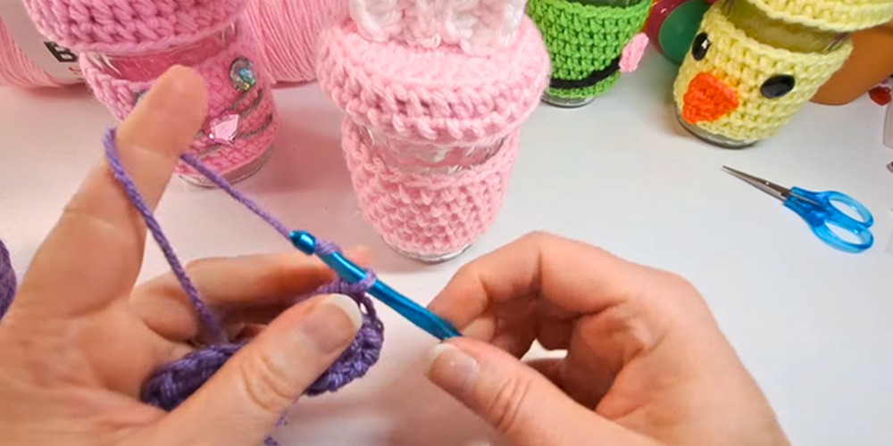 Crochet Easter Bunny Jar Cozy step 6