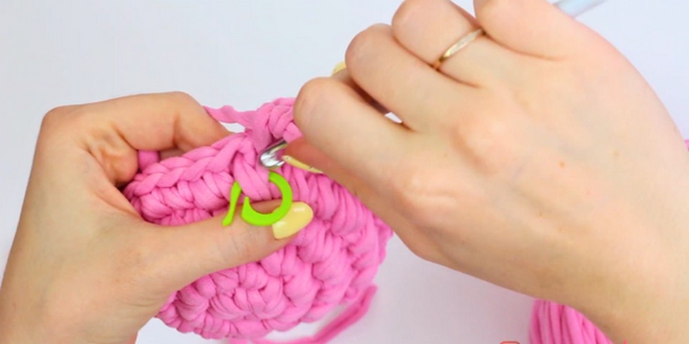 Crochet Hanging Basket step 2