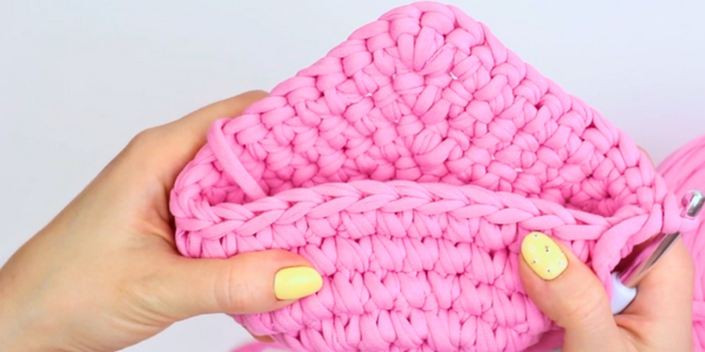 Crochet Hanging Basket step 4