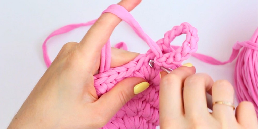 Crochet Hanging Basket step 5