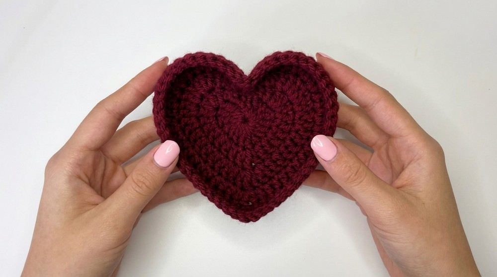 Crochet Heart Trinket Tray Very Easy Beginner Tutorial 7