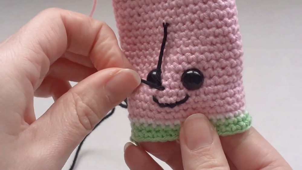 Crochet Kawaii Popsicle Stick step4