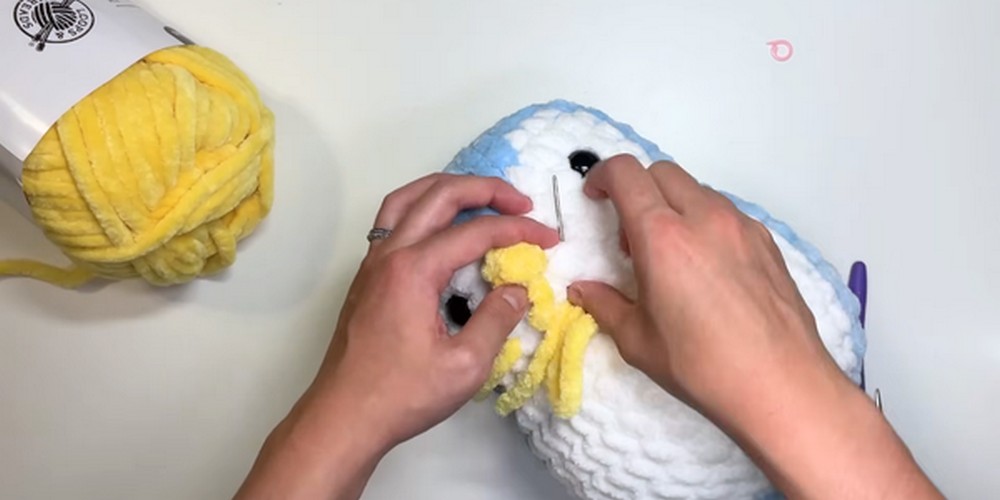 Crochet Pudgy Penguin step 4