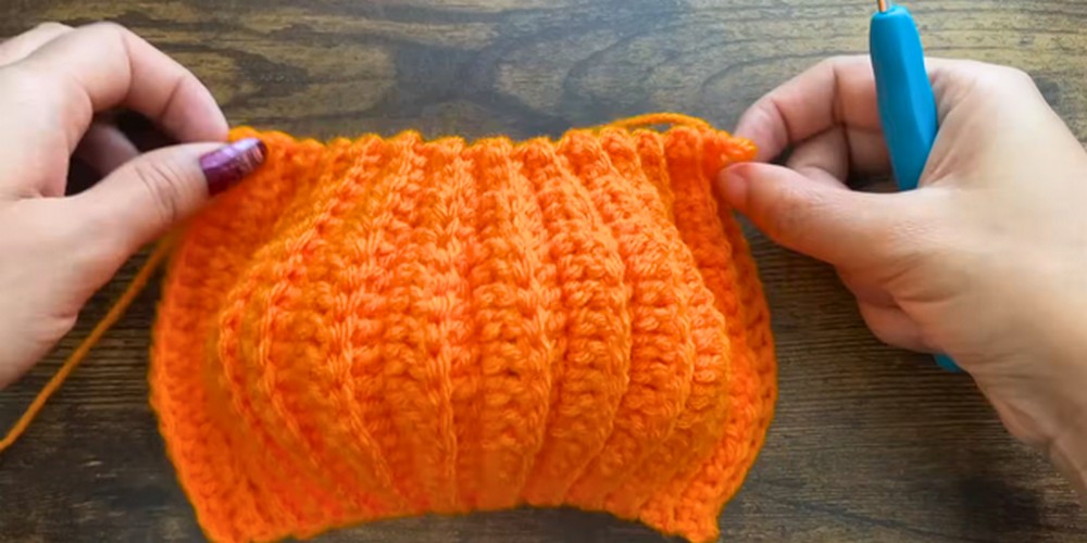 Crochet Pumpkin step 3