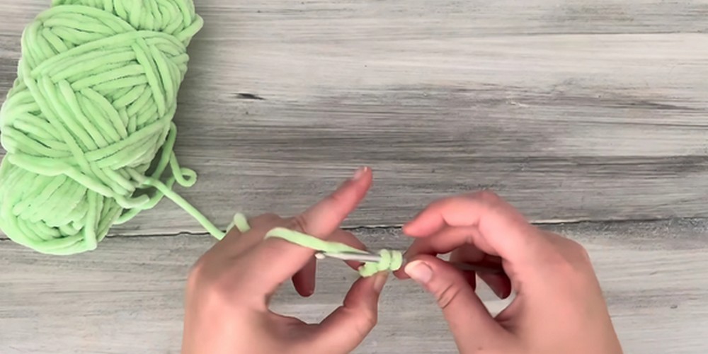 Crochet Snake step 1